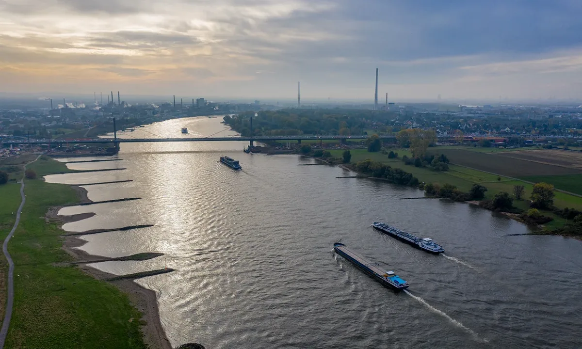 Fassadenbau Firma   Leverkusen